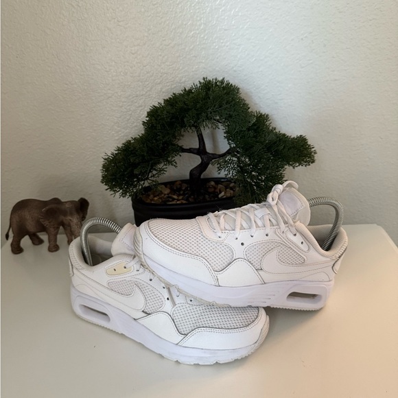 Nike Air Max White Women's Sneakers - Picture 4 of 6